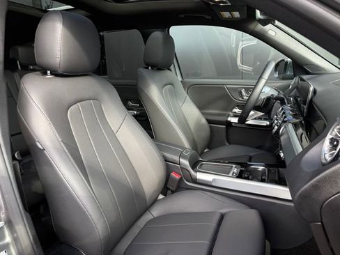 Certified 2025 Mercedes-Benz GLB 250 4MATIC image 51