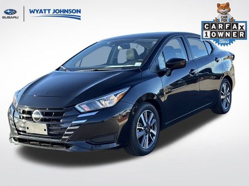 Used 2023 Nissan Versa SV image 1