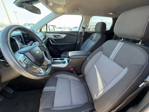 Used 2025 Chevrolet Blazer LT image 23