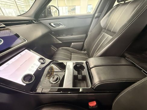 Used 2020 Land Rover Range Rover Velar R-Dynamic S image 24