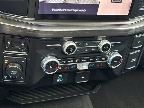 Used 2024 Ford F350 Lariat w/ Camper Package image 20