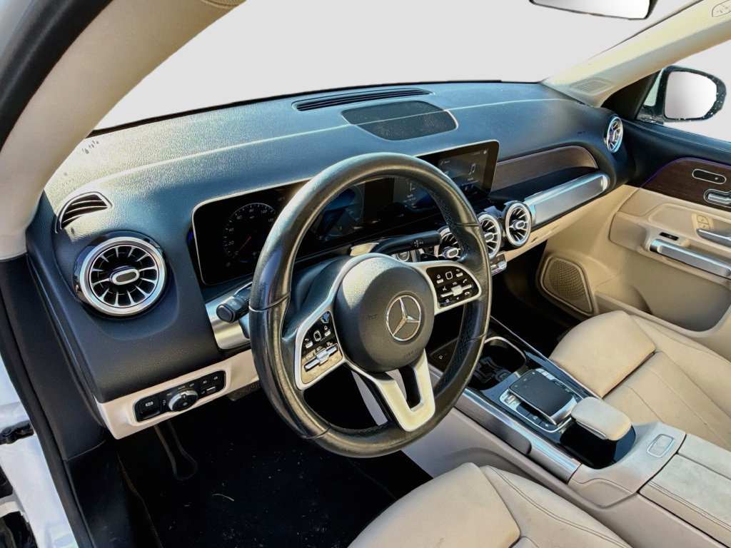 Used 2020 Mercedes-Benz GLB 250 4MATIC image 40