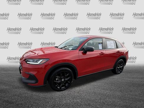 Certified 2025 Honda HR-V Sport image 7