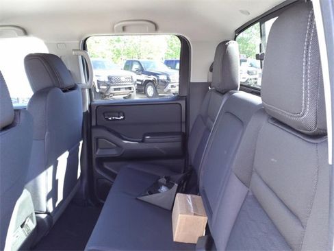 Certified 2024 Nissan Frontier SV w/ SV Convenience Package image 8