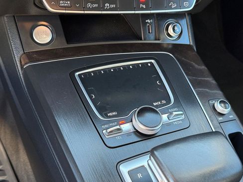 Used 2018 Audi Q5 Premium Plus image 25