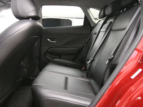 Used 2024 Hyundai Kona Limited AWD/4WD image 24