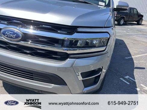 Used 2024 Ford Expedition Limited image 9