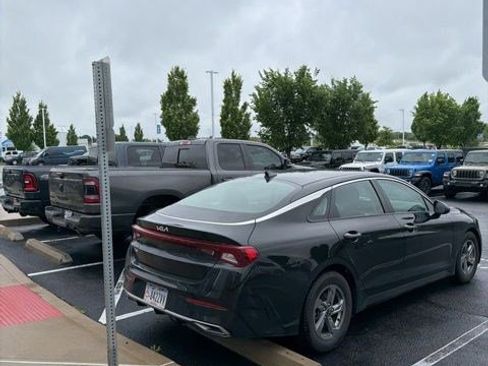 Used 2022 Kia K5 LXS FWD image 5