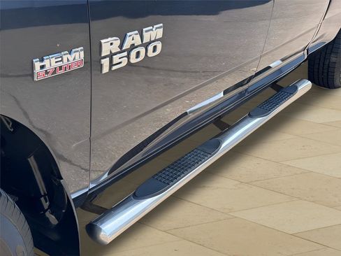 Used 2017 RAM 1500 Express image 36