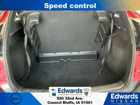 Used 2018 Nissan Kicks SR FWD image 12