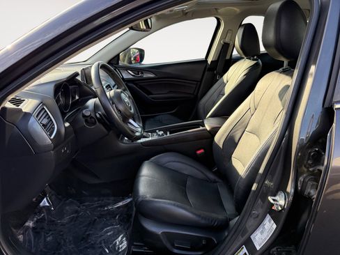 Used 2017 MAZDA MAZDA3 Grand Touring w/ Premium Equipment Package image 10