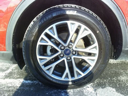 Used 2022 Ford Escape SEL image 13