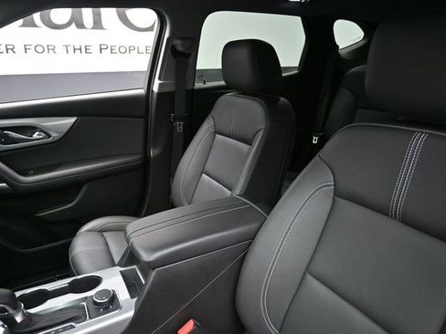 Used 2024 Chevrolet Blazer LT w/ LPO, Black Grille Bar Package image 16