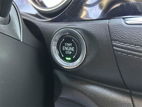 Used 2023 Buick Encore GX Select image 15