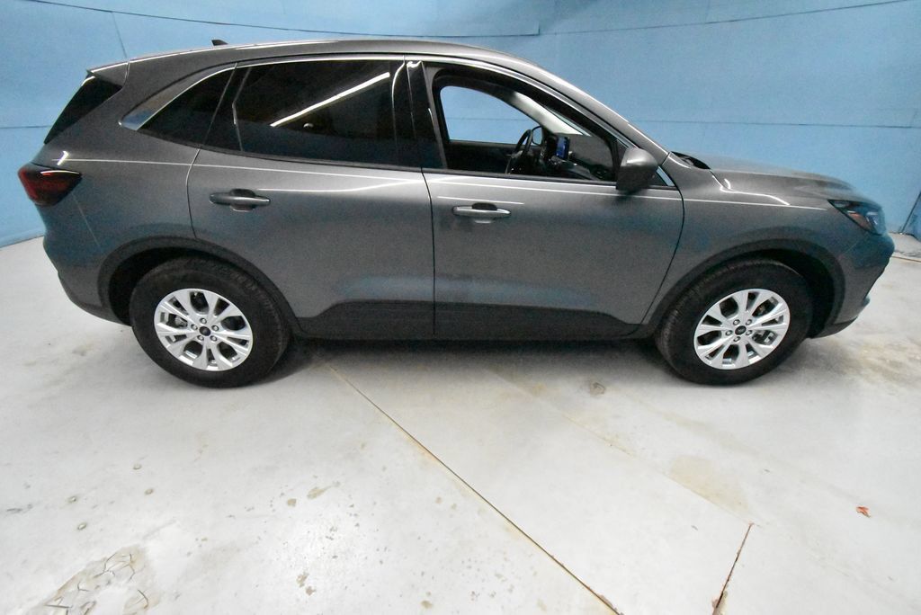 Used 2024 Ford Escape Active AWD/4WD image 35