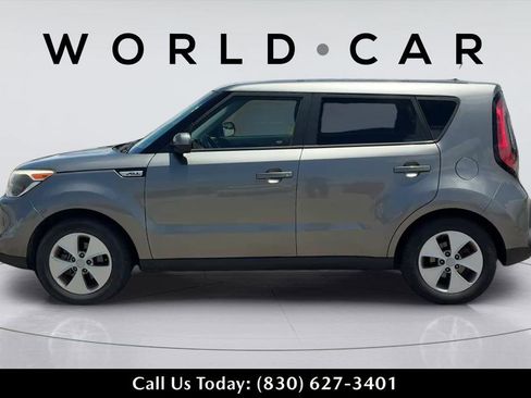 Used 2016 Kia Soul FWD image 4