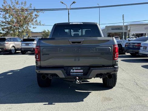 Used 2017 Ford F150 Raptor w/ Equipment Group 802A Luxury image 10