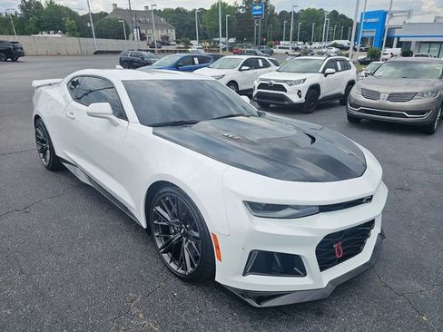 Used 2018 Chevrolet Camaro ZL1 RWD image 1