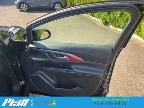 Used 2024 Chevrolet Equinox EV RS FWD image 46