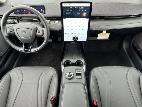 Certified 2024 Ford Mustang Mach-E Premium image 15