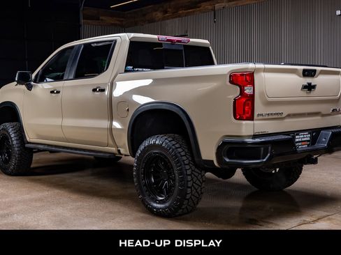 Used 2022 Chevrolet Silverado 1500 ZR2 w/ Technology Package image 7