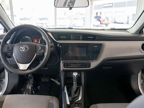Used 2017 Toyota Corolla LE w/ Carpet Mat Package (TMS) FWD image 11