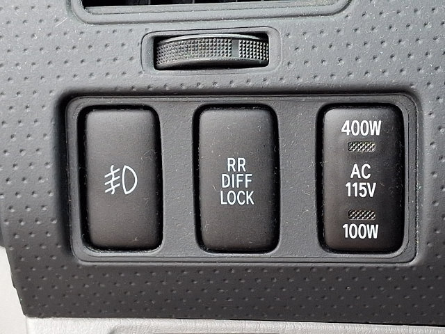 Used 2011 Toyota Tacoma 4x4 Access Cab V6 w/ TRD Off-Road Pkg image 15