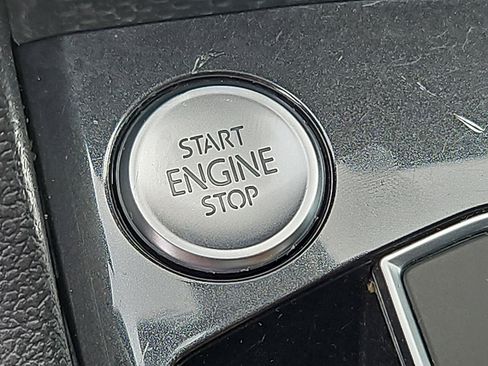 Used 2021 Volkswagen Tiguan SEL w/ 3rd Row Seat Package image 22