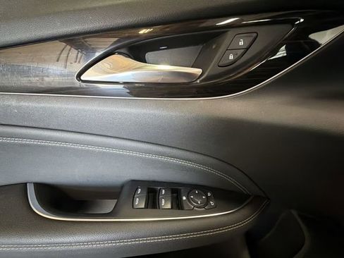 Certified 2018 Buick Regal Essence w/ Driver Confidence Package #1 AWD/4WD image 13