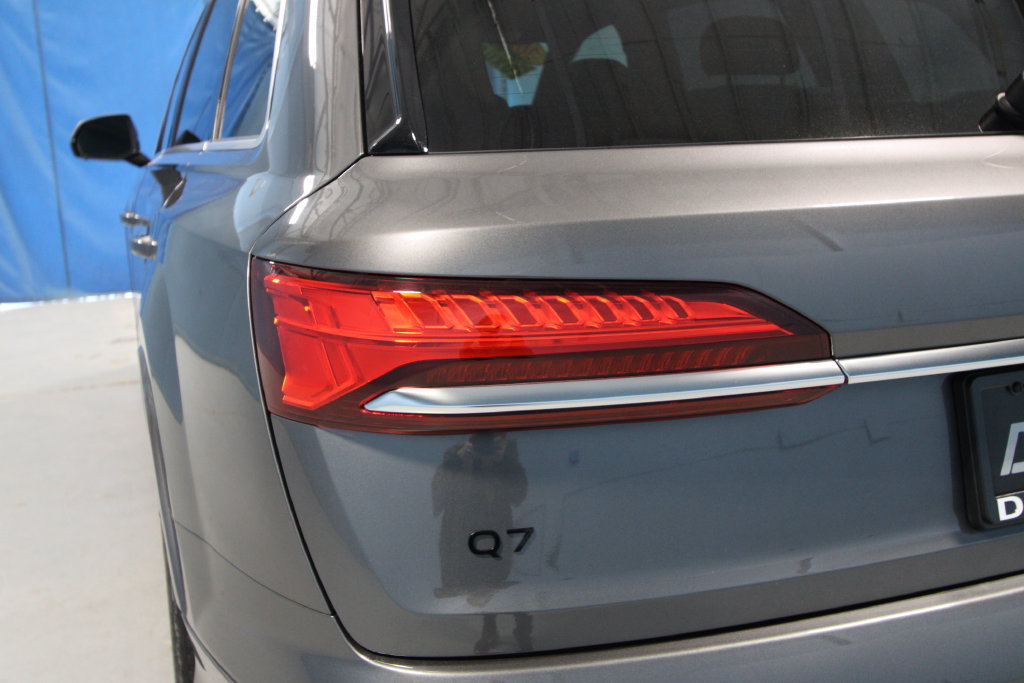 Used 2025 Audi Q7 3.0T Prestige w/ Prestige Package AWD/4WD image 40