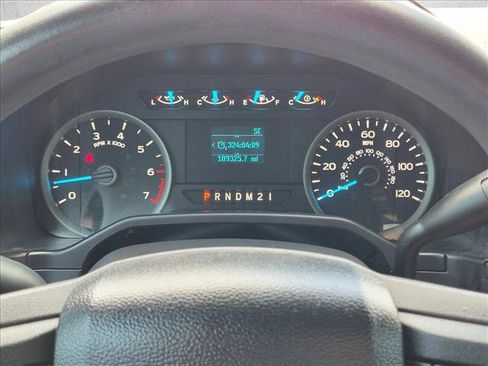 Used 2016 Ford F150 XLT AWD/4WD image 10