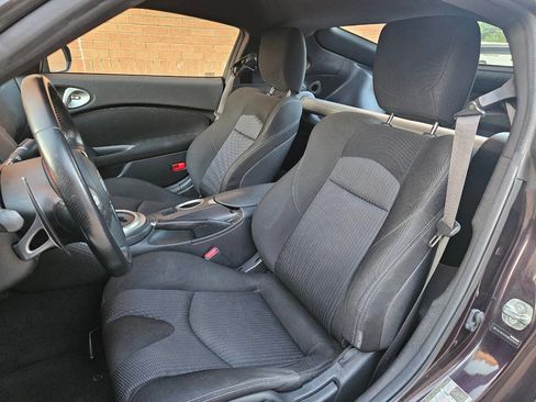 Used 2012 Nissan 370Z Coupe RWD image 11