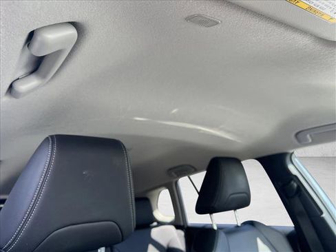 Certified 2025 Toyota Corolla Cross XLE image 25