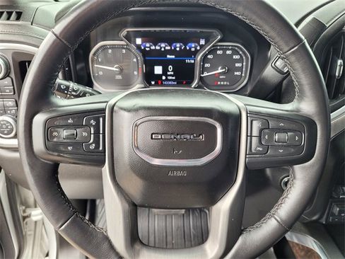 Used 2020 GMC Sierra 2500 Denali w/ Denali Ultimate Package image 23