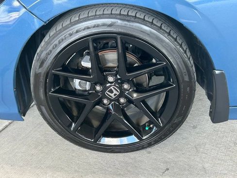 Used 2025 Honda Civic Sport image 29