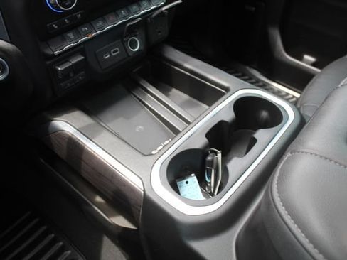 Used 2022 Chevrolet Silverado 2500 LTZ w/ LTZ Convenience Package AWD/4WD image 36