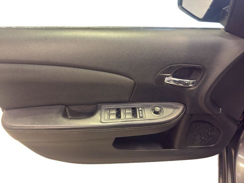 Used 2014 Dodge Avenger SE w/ Blacktop Package FWD image 15