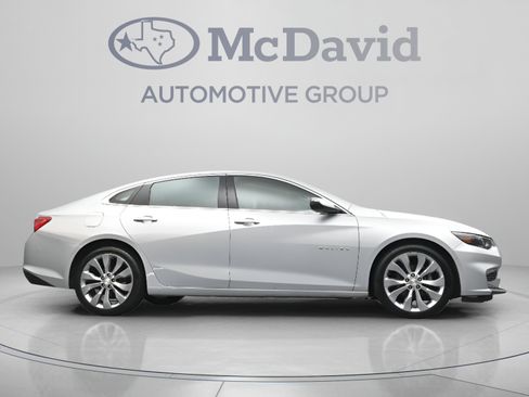 Used 2016 Chevrolet Malibu Premier w/ Driver Confidence Package II FWD image 31