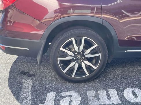 Used 2022 Honda Pilot Touring image 7