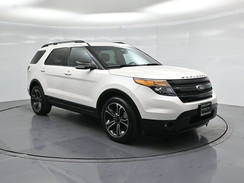 Used 2015 Ford Explorer Sport w/ Equipment Group 401A AWD/4WD image 53