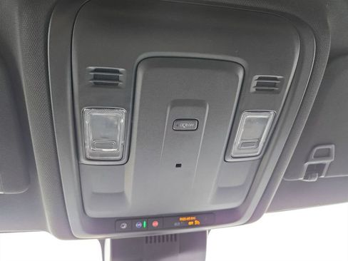 Used 2024 GMC Yukon SLE AWD/4WD image 21