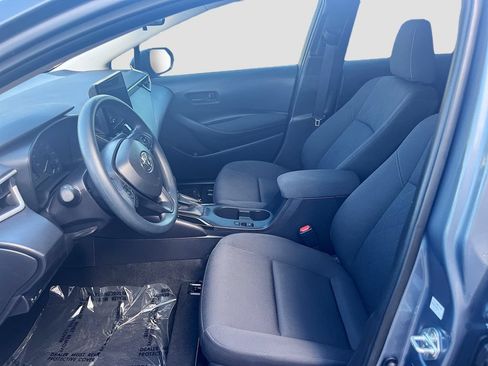 Used 2025 Toyota Corolla LE FWD image 20