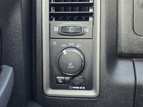 Used 2023 RAM 1500 Express w/ Wheel & Sound Group image 37