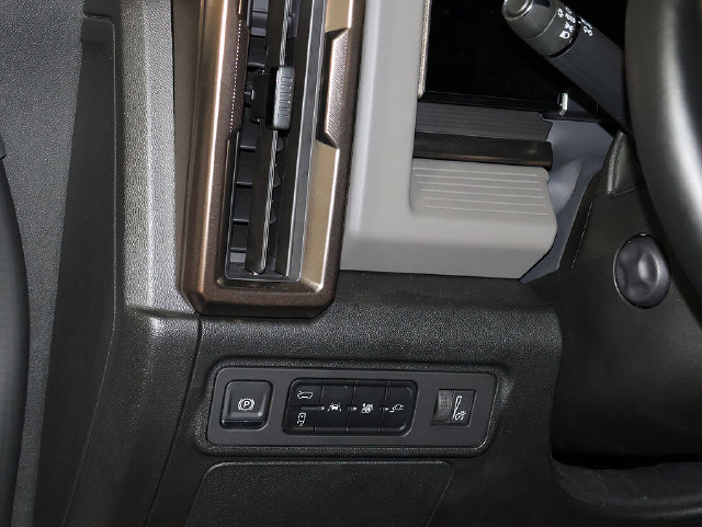 Used 2024 GMC Hummer EV 3X w/ LPO, Roof Cross Rail Package AWD/4WD image 28