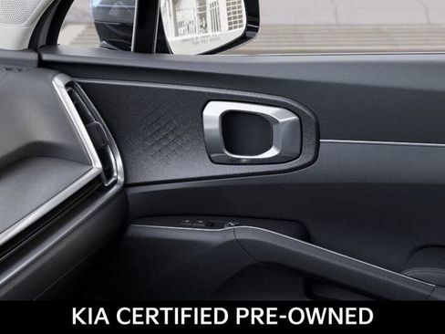 Certified 2026 Kia Sorento LX FWD image 25