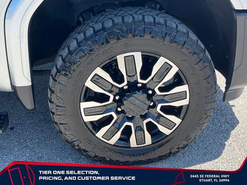 Used 2024 GMC Sierra 2500 Denali Ultimate w/ Max Trailering Package AWD/4WD image 21