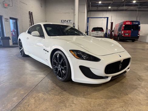 Used 2016 Maserati GranTurismo MC RWD image 5