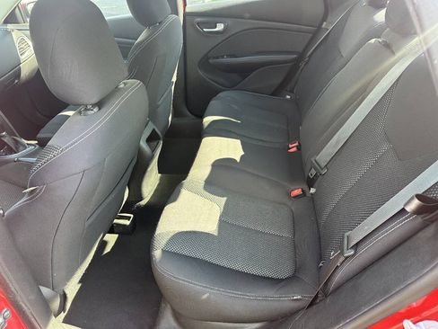 Used 2014 Dodge Dart SXT FWD image 11