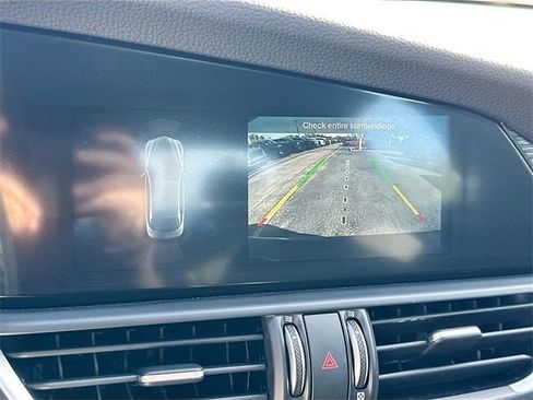 Used 2023 Alfa Romeo Giulia Sprint image 13