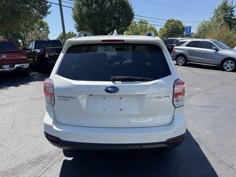 Used 2018 Subaru Forester 2.5i Limited AWD/4WD image 5